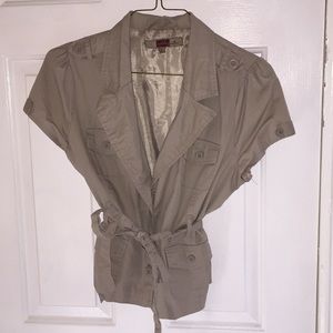 Cropped short sleeve blazer